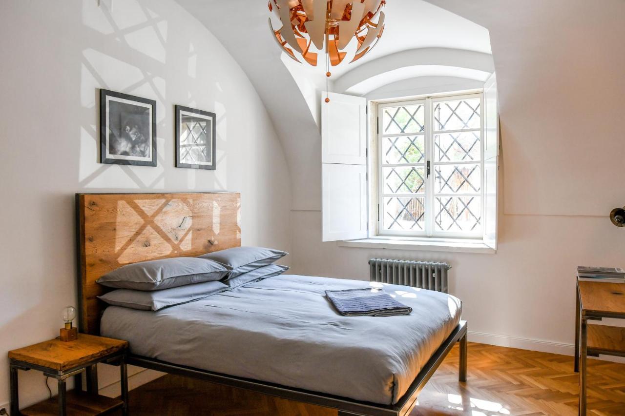 Beautiful 2Bed Apartment In The Centre Of Varazdin Exterior photo